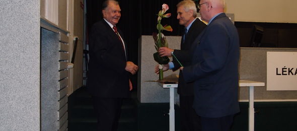  Prof. Jiří Mazánek přednesl dne 16.2.2015 čestnou Maydlovu přednášku 
