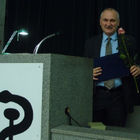 Prof. MUDr. Vladimír Tesař, DrSc., MBA přednesl dne 2.12. 2013 čestnou Thomayerovu přednášku